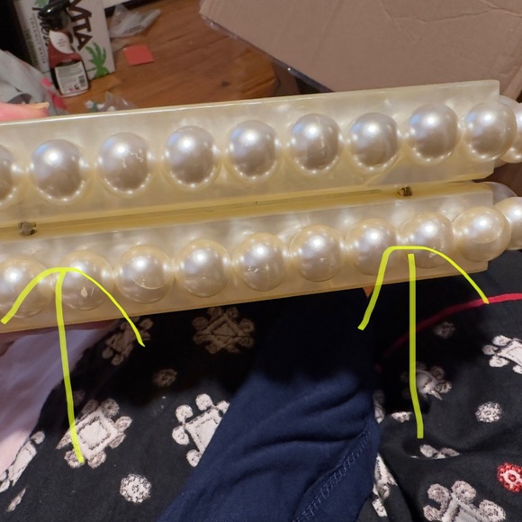 Cult gaia eos clutch “ defect”